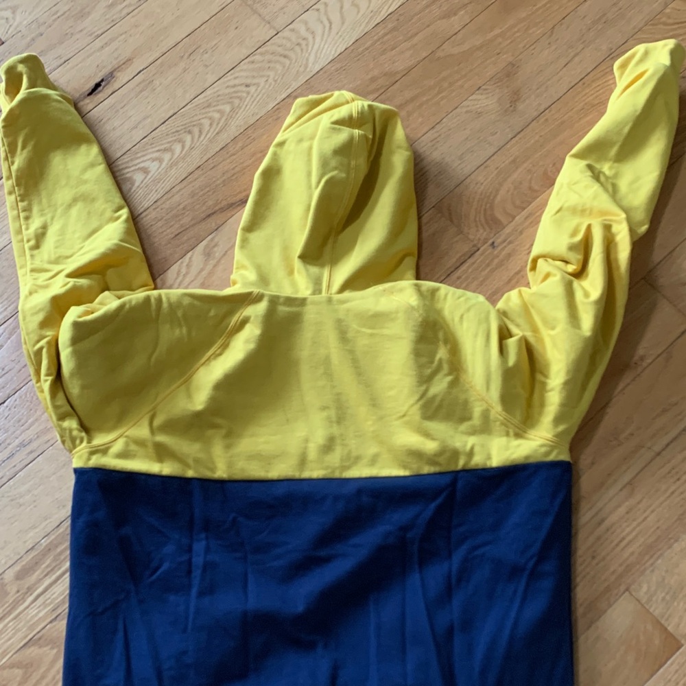 Savannah Bananas reversible hoodie - Picture 5 of 7